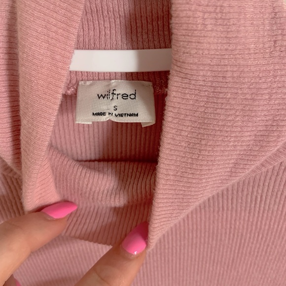 Aritzia Wilfred Only cropped turtleneck - Picture 2 of 3